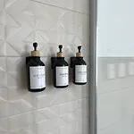 Central Apartment *