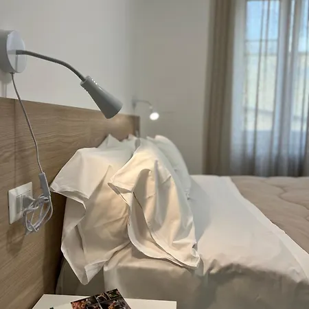 Central Apartment Appartement Matera