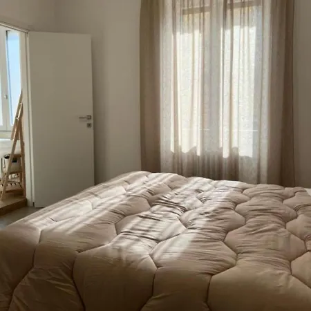 Central Apartment 公寓 马泰拉