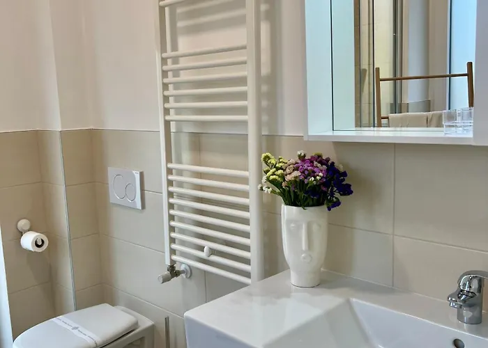 Central Apartment شقة